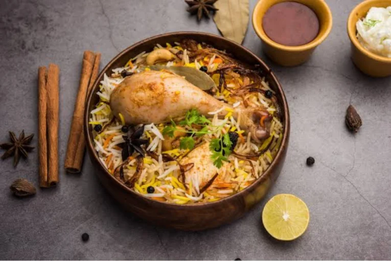 Bombay Biryani Recipe | Authentic Mumbai Style Chicken Biryani
